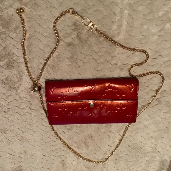 Authentic Louis Vuitton Vernis Sarah wallet. With COA - Picture 2 of 16